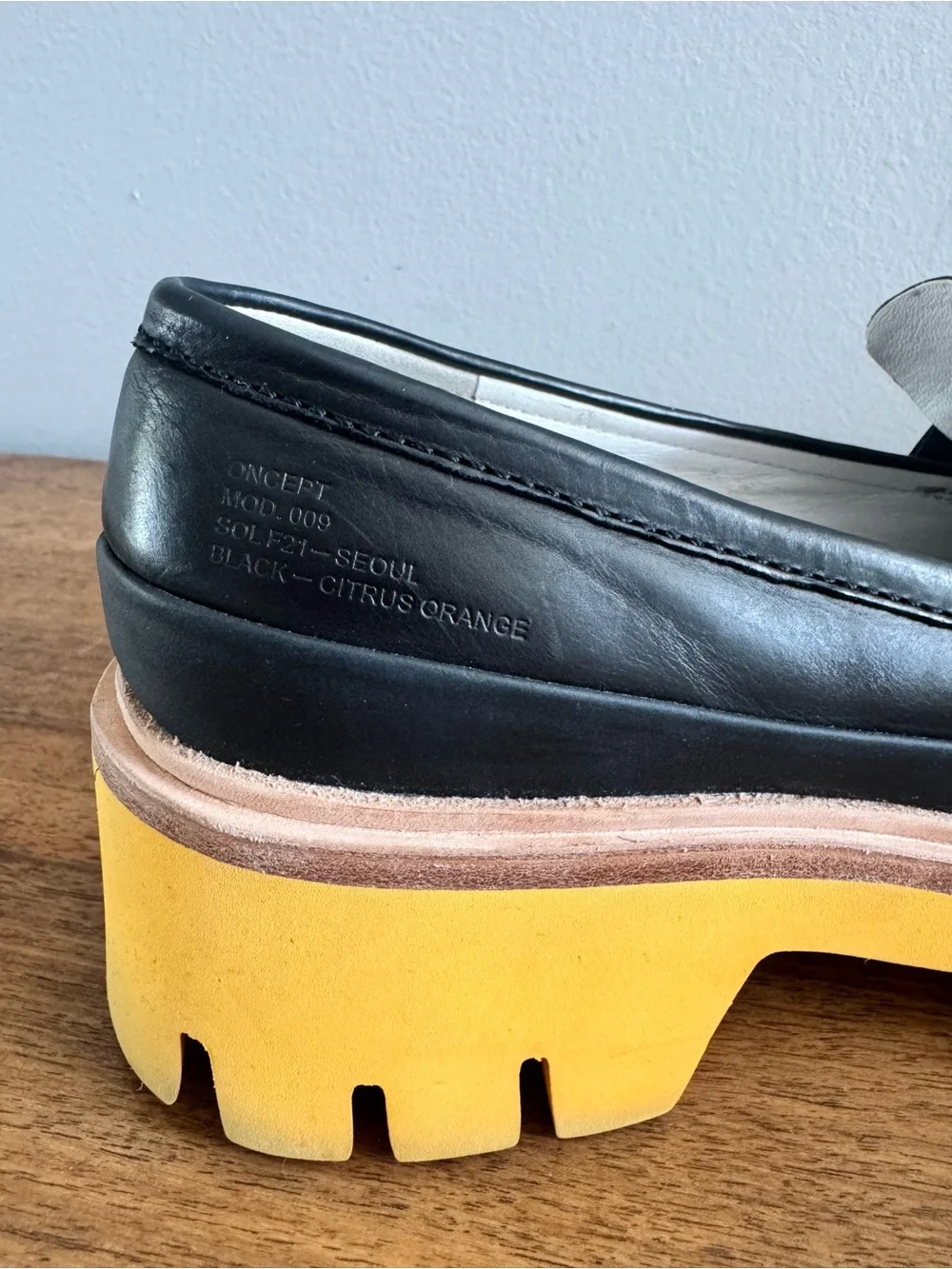 ONCEPT Anthropologie Seoul Platform Loafers Black & Citrus Sole Womens 8 Shoes